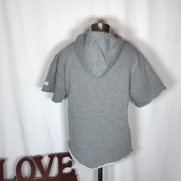 U of A short sleeve grey hoodie - Picture 3 of 4